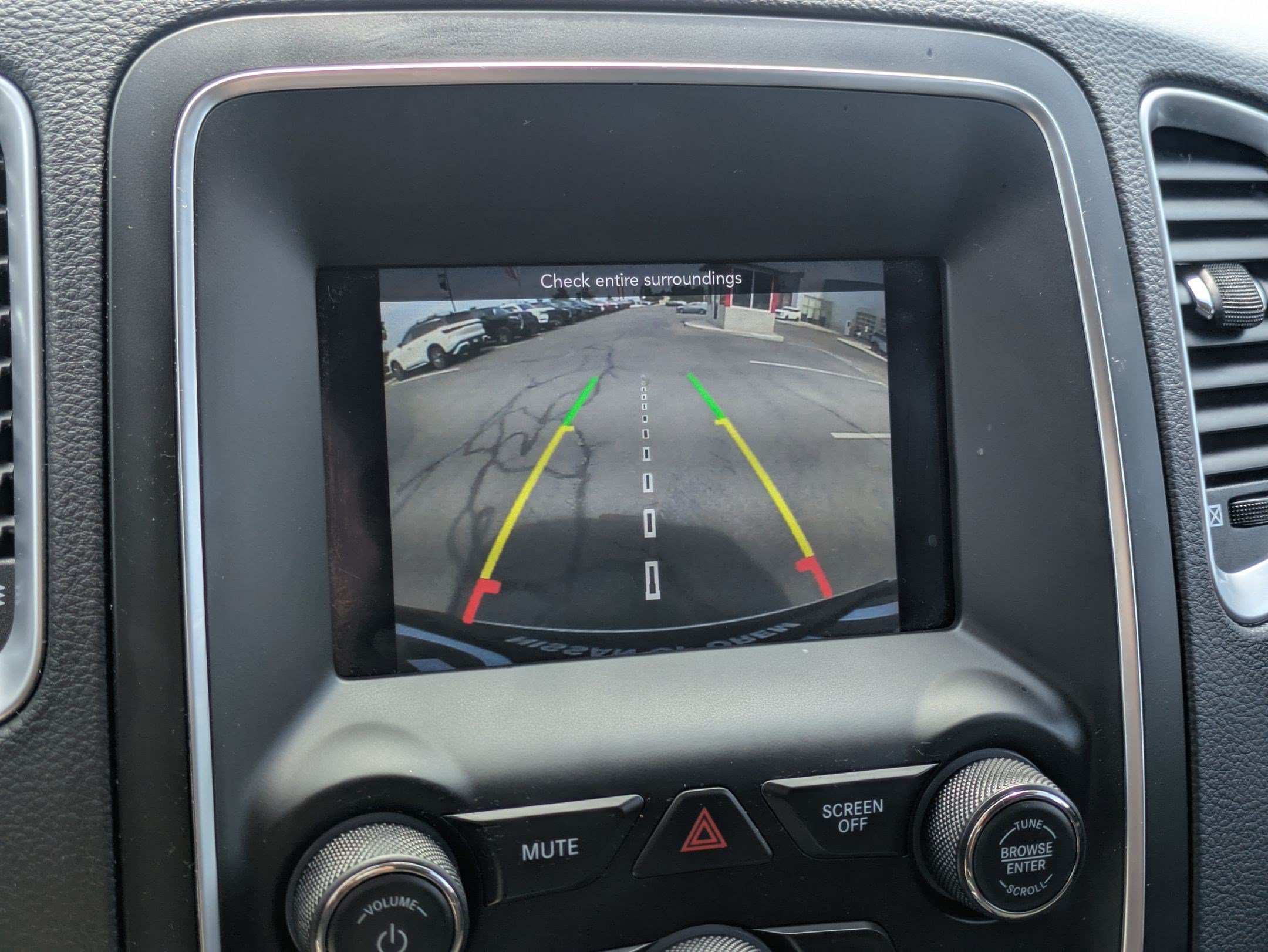 Used 2019 Dodge Durango SXT w/ 3rd Row Seating Group RWD image 25