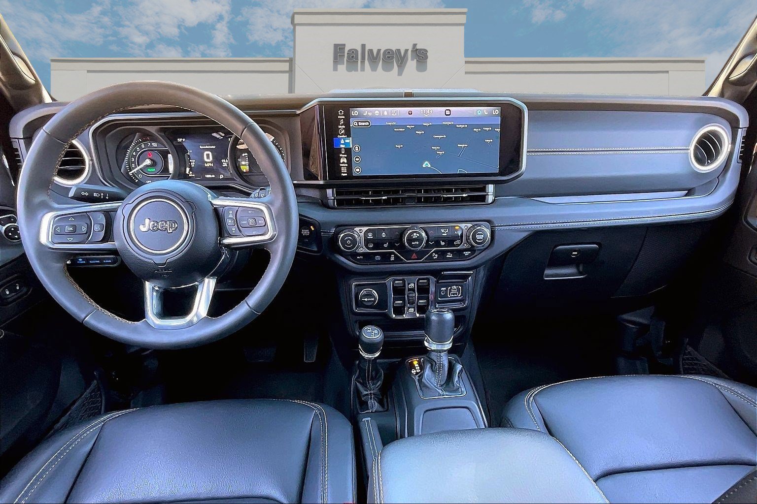 Used 2024 Jeep Wrangler Sahara w/ Technology Group image 15