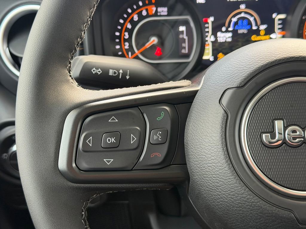New 2026 Jeep Gladiator Sport AWD/4WD image 22