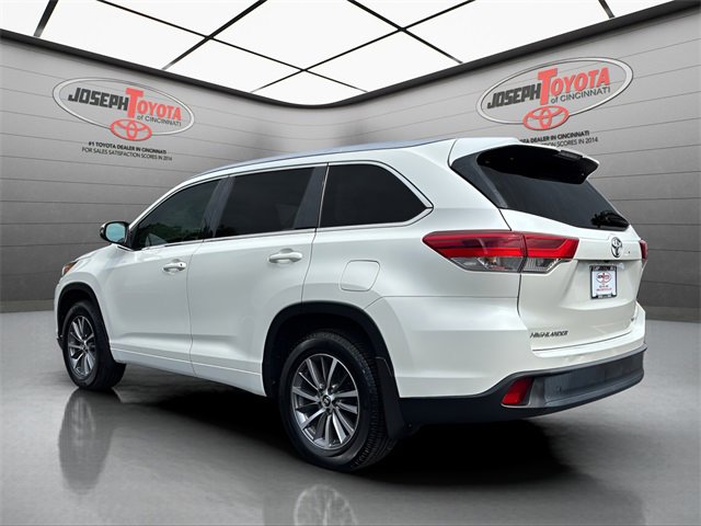Certified 2018 Toyota Highlander XLE image 3