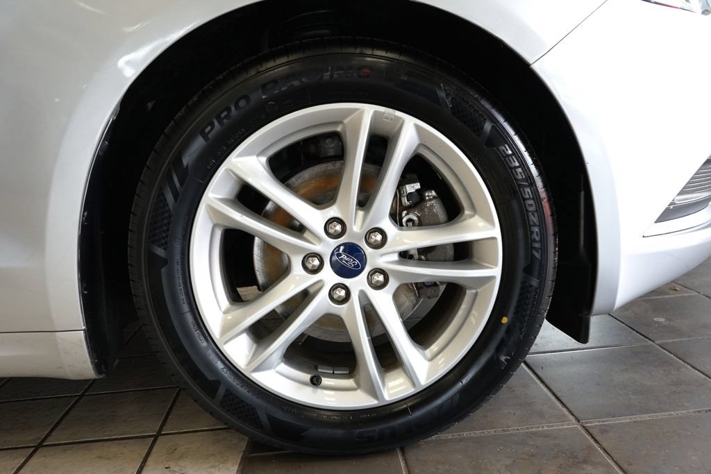 Used 2018 Ford Fusion SE w/ Fusion SE Technology Package FWD image 50