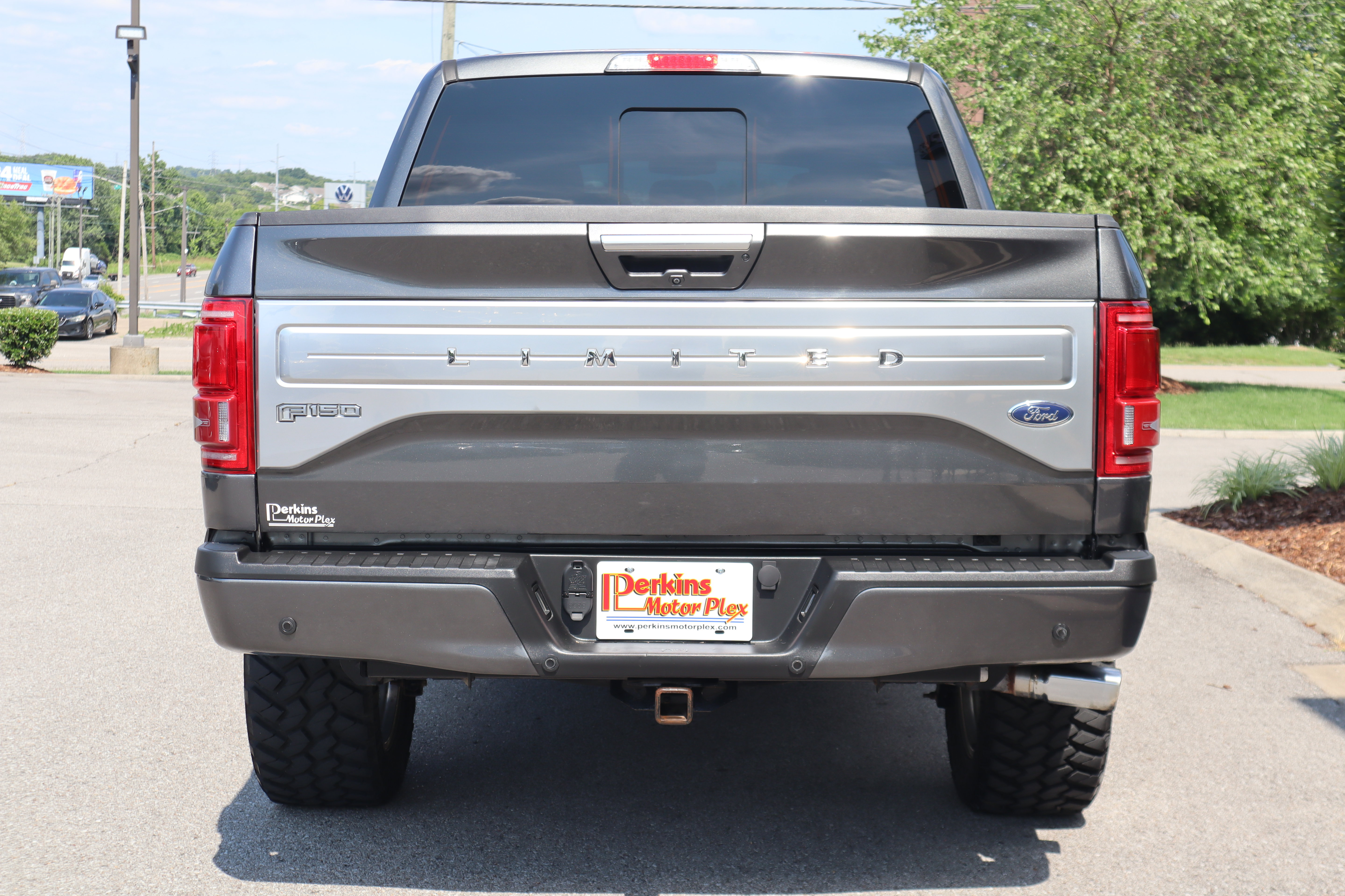 Used 2016 Ford F150 Limited w/ Trailer Tow Package AWD/4WD image 8