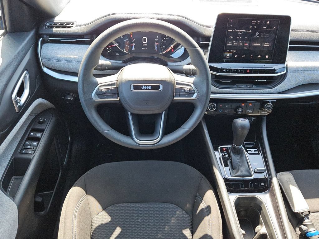 Used 2025 Jeep Compass Sport AWD/4WD image 12