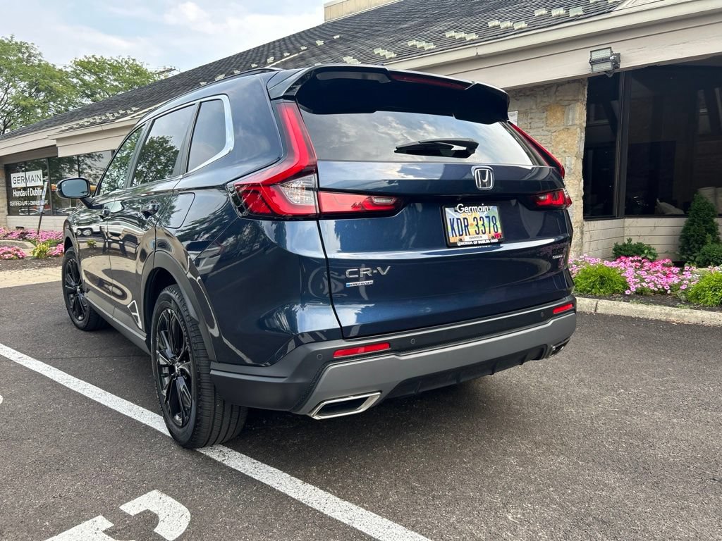 Used 2024 Honda CR-V Sport Touring image 3