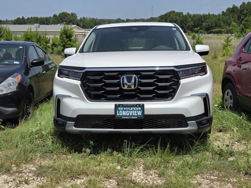 Used 2025 Honda Pilot EX-L image 2