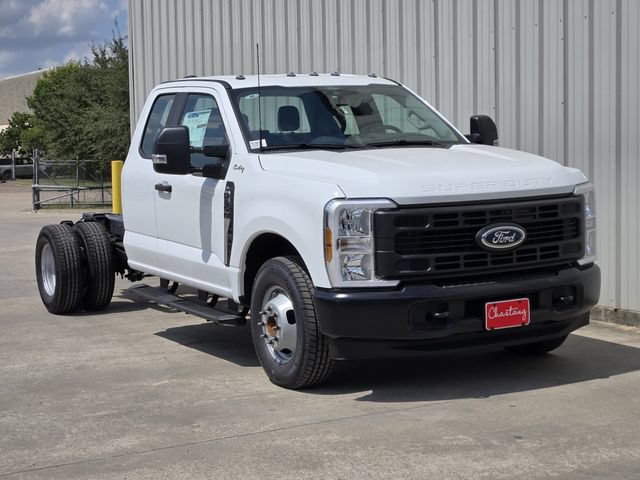 New 2026 Ford F350 XL RWD image 2