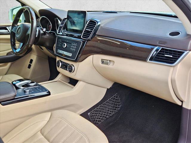 Used 2017 Mercedes-Benz GLS 450 4MATIC image 25