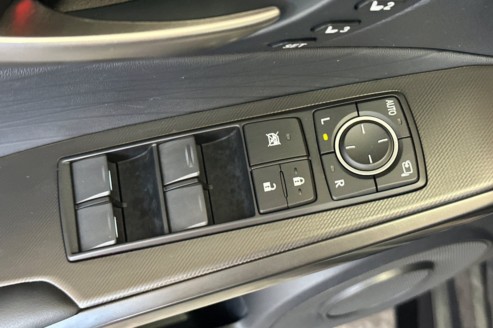 Certified 2025 Lexus IS 350 F Sport w/ Navigation Package RWD image 15