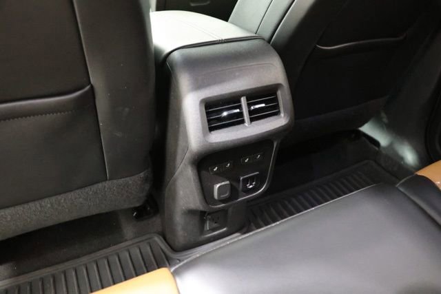 Used 2018 Chevrolet Equinox Premier AWD/4WD image 29