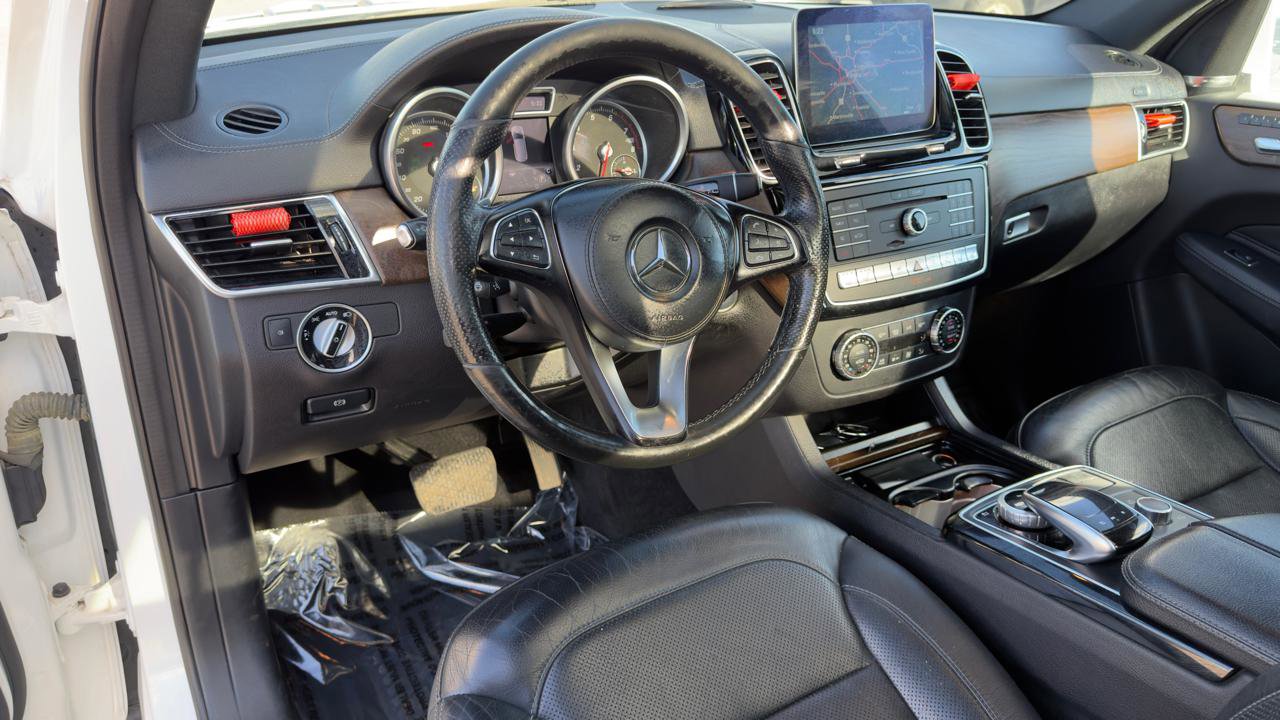 Used 2017 Mercedes-Benz GLS 450 4MATIC image 35