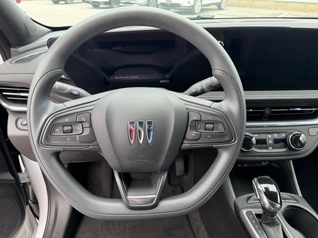Used 2024 Buick Envista Preferred FWD image 22