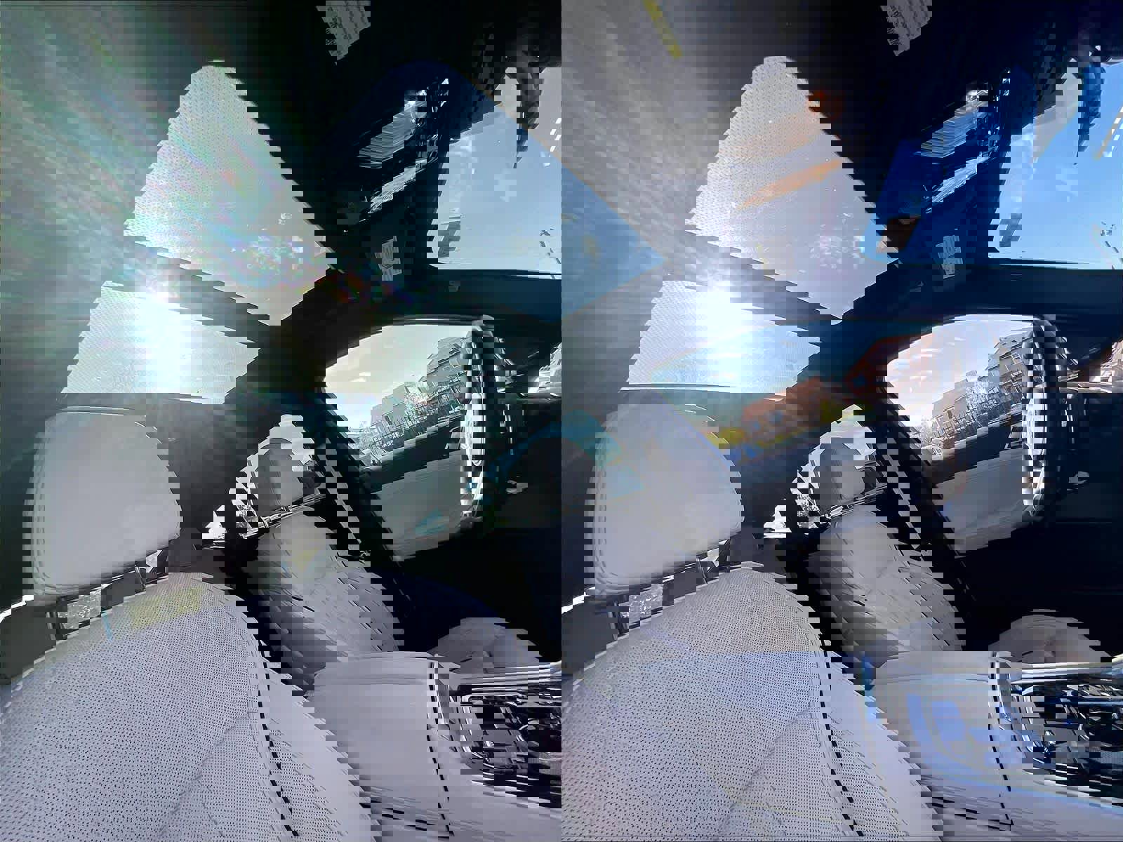 Used 2024 BMW X6 xDrive40i w/ Executive Package image 23