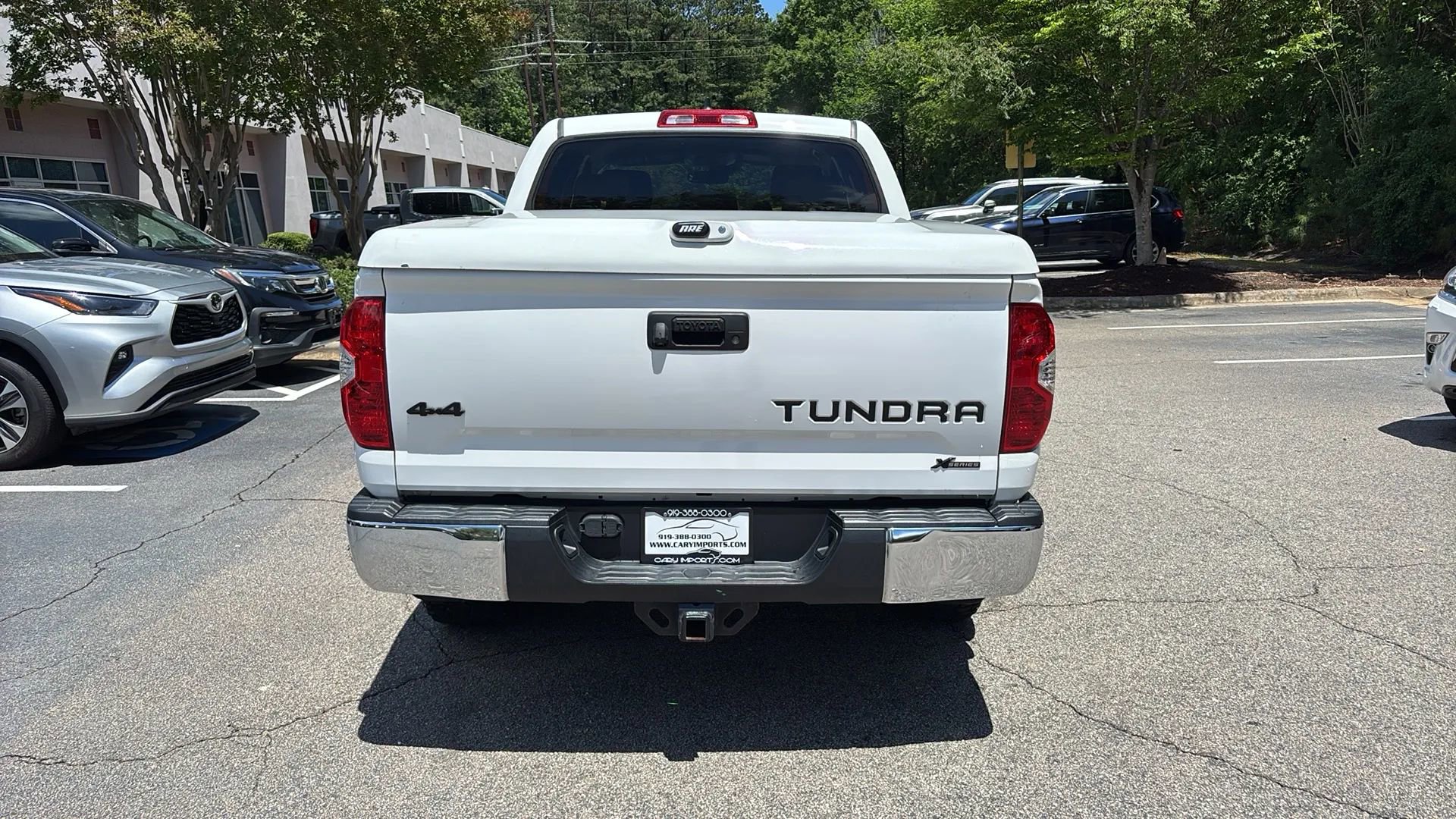 Used 2020 Toyota Tundra SR5 w/ SR5 Upgrade Package image 6