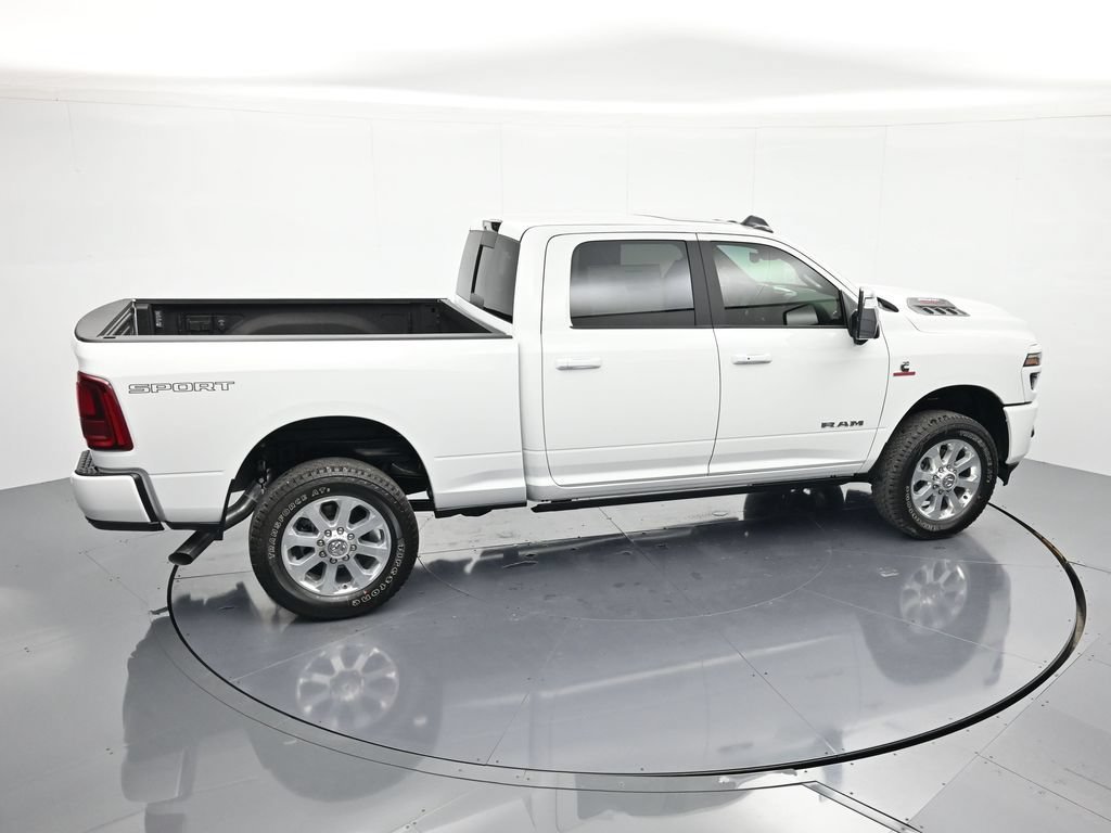 New 2026 RAM 2500 Laramie AWD/4WD image 33