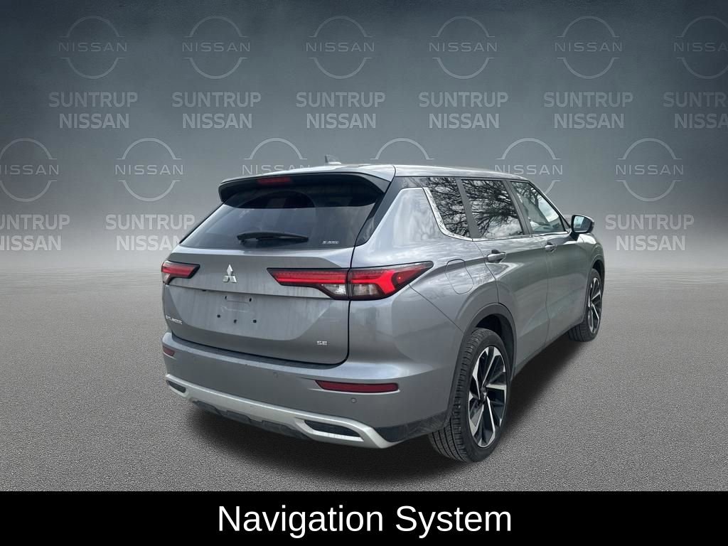 Used 2024 Mitsubishi Outlander SE image 6