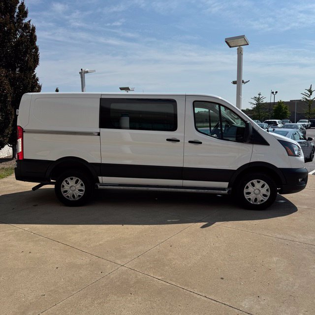 Used 2025 Ford Transit 250 Low Roof w/ Exterior Upgrade Package RWD image 7