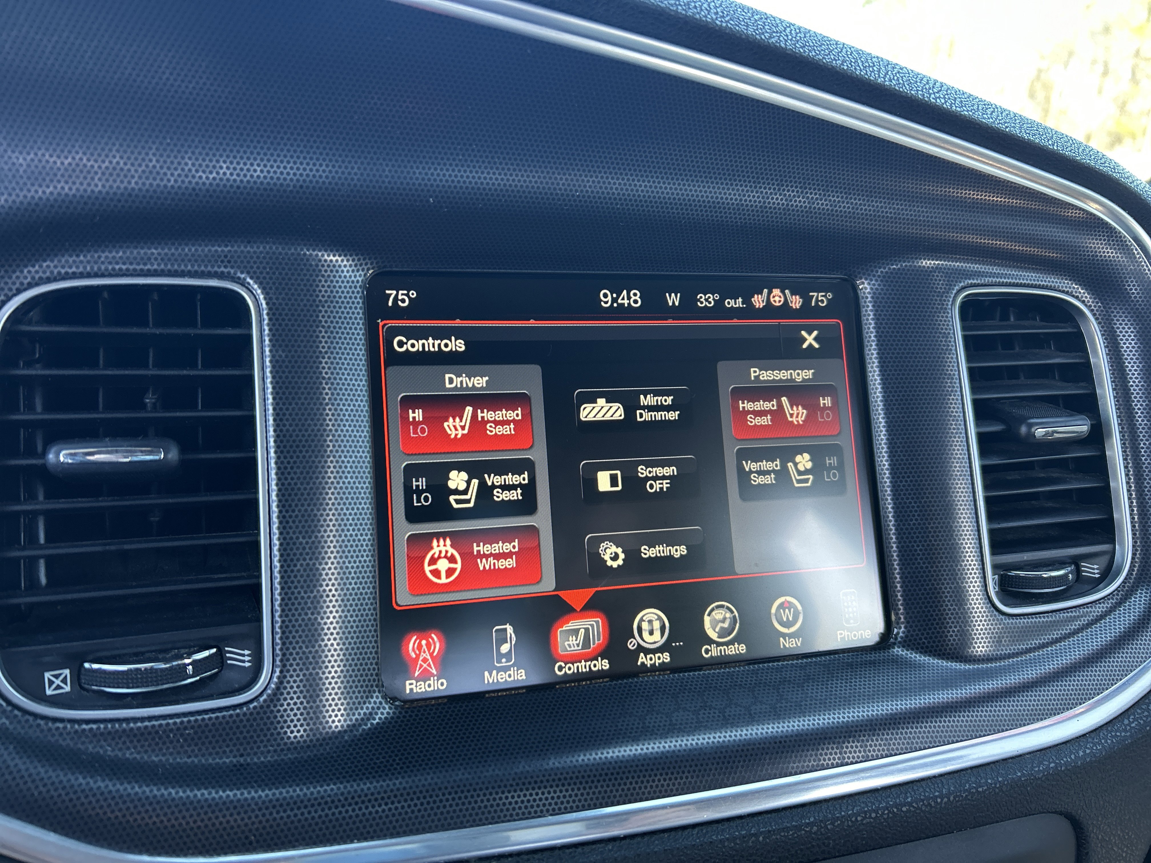 Used 2015 Dodge Charger SXT w/ AWD Premium Group image 17