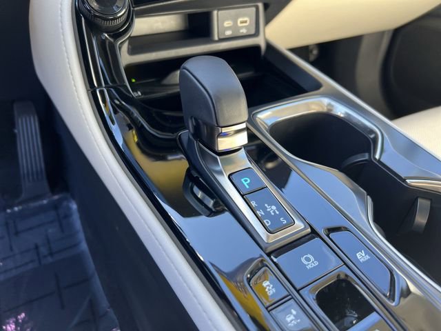 Used 2025 Lexus NX 350h AWD w/ Accessory Package (2T) image 18