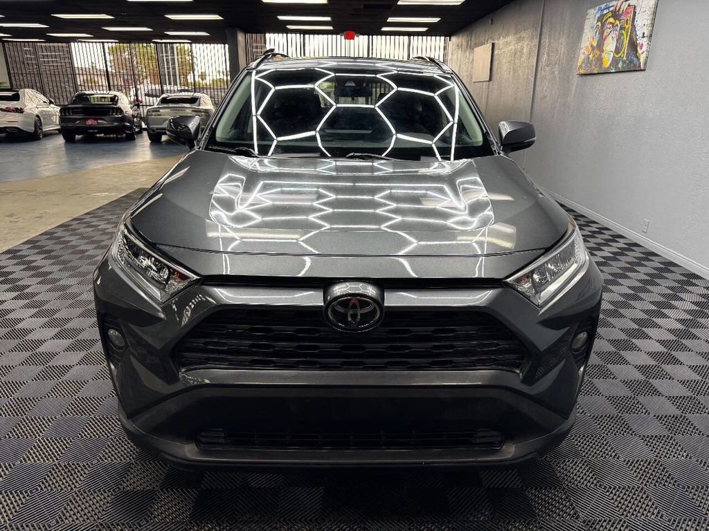 Used 2019 Toyota RAV4 XLE image 6