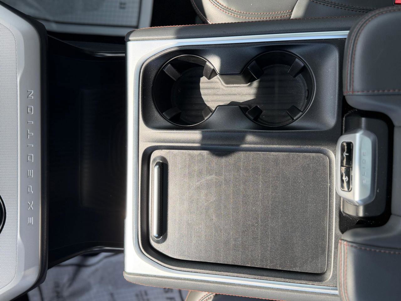 Used 2025 Ford Expedition Max Active image 28