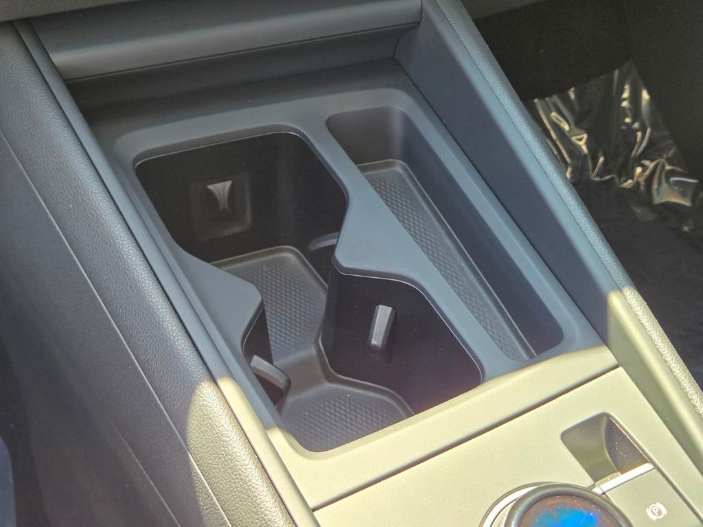 Certified 2025 Volkswagen Tiguan S FWD image 20