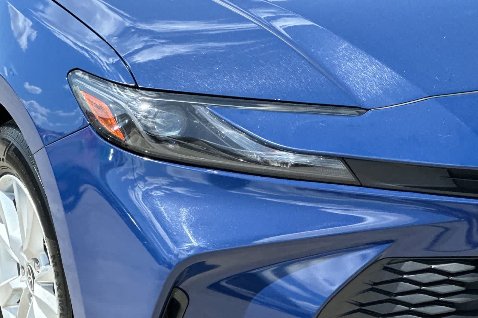 Used 2025 Toyota Camry LE FWD image 31