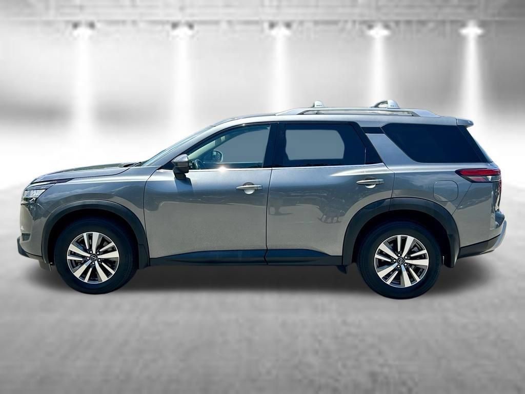 Certified 2024 Nissan Pathfinder SL AWD/4WD image 10