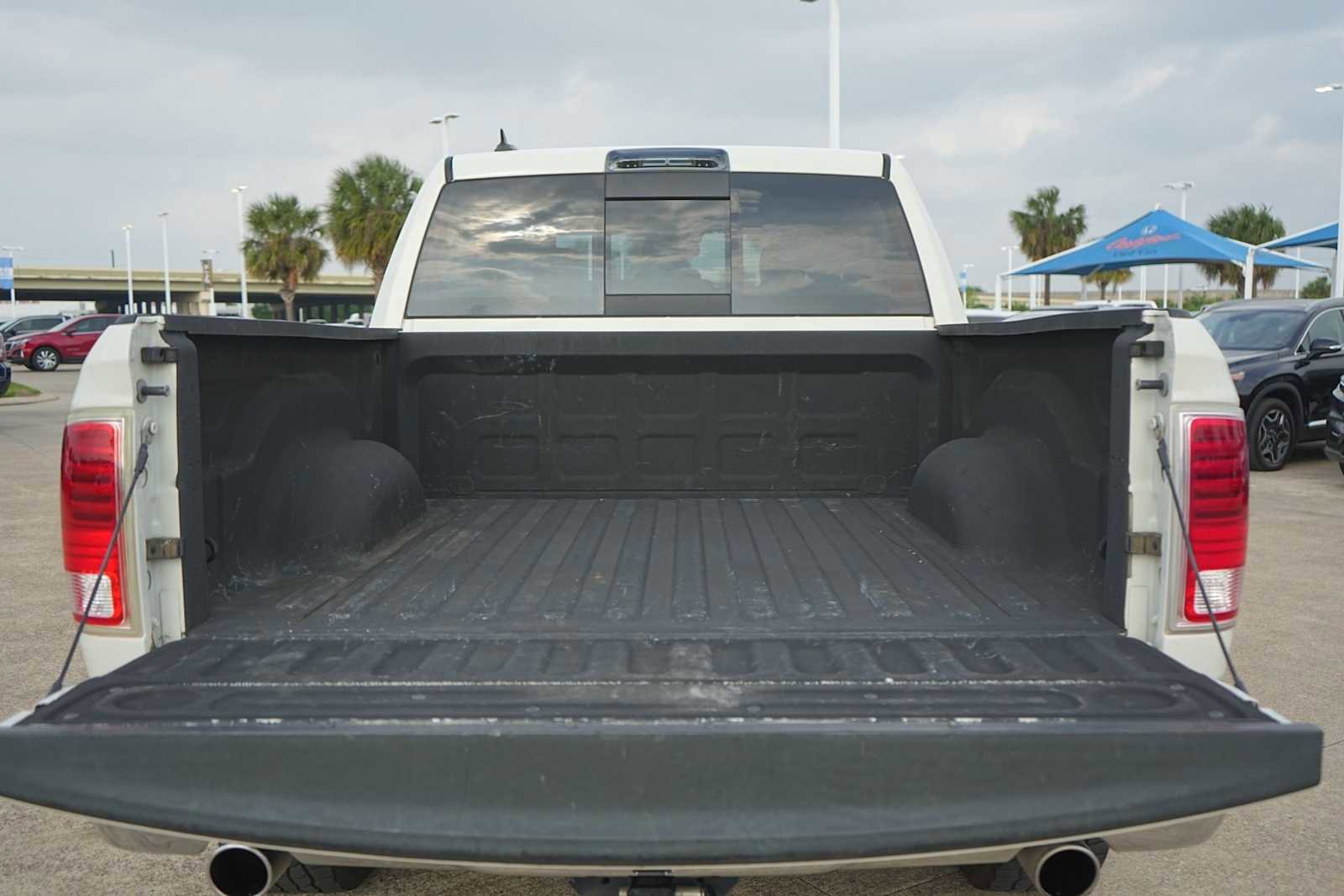 Used 2016 RAM 1500 Laramie w/ Convenience Group AWD/4WD image 27