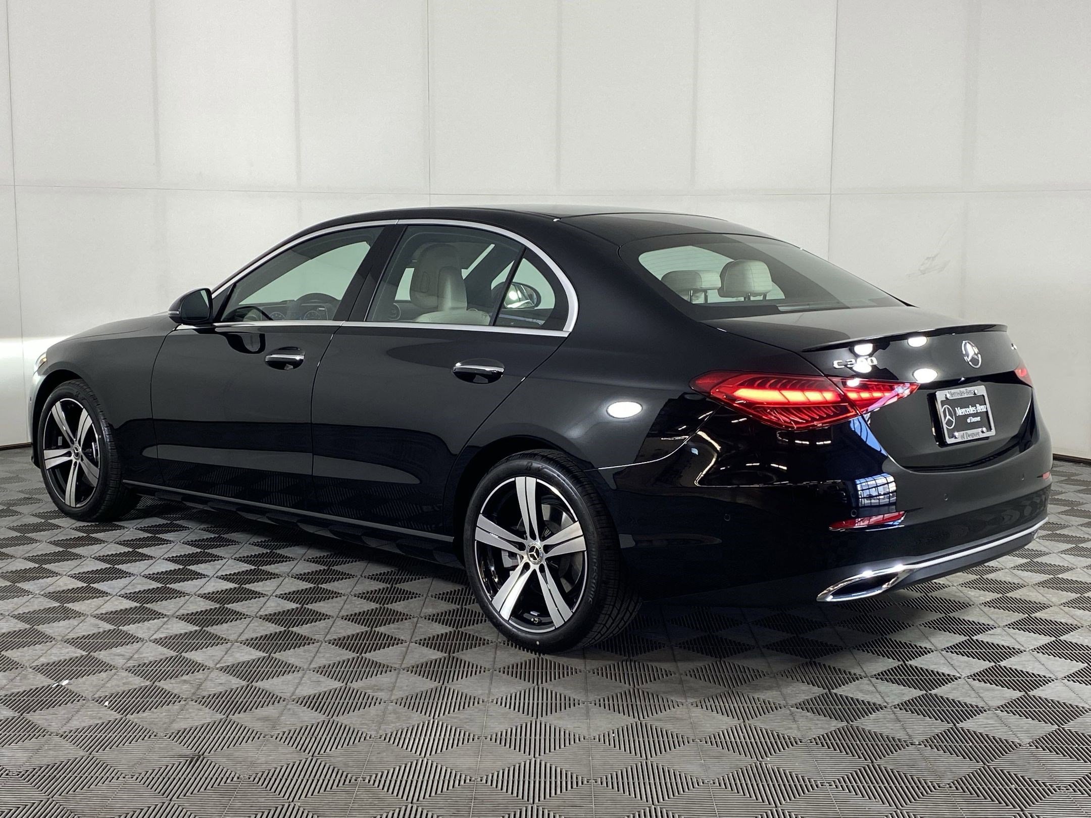 Used 2025 Mercedes-Benz C 300 C 300 image 3