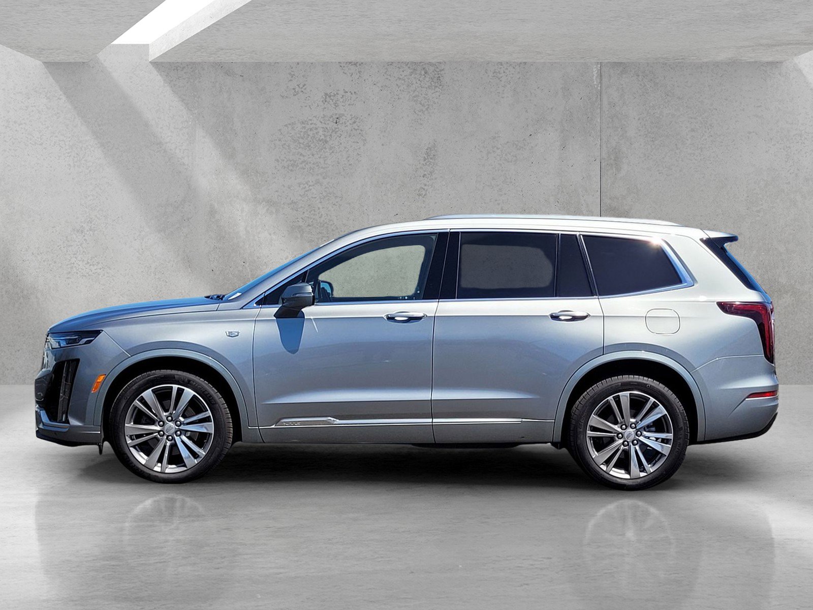 Certified 2025 Cadillac XT6 Premium Luxury image 7