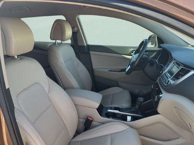 Used 2016 Hyundai Tucson Sport FWD image 19