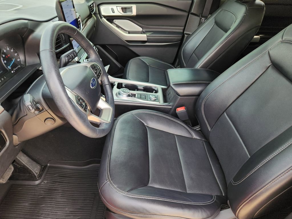 Used 2024 Ford Explorer Limited w/ Limited Technology Package AWD/4WD image 20