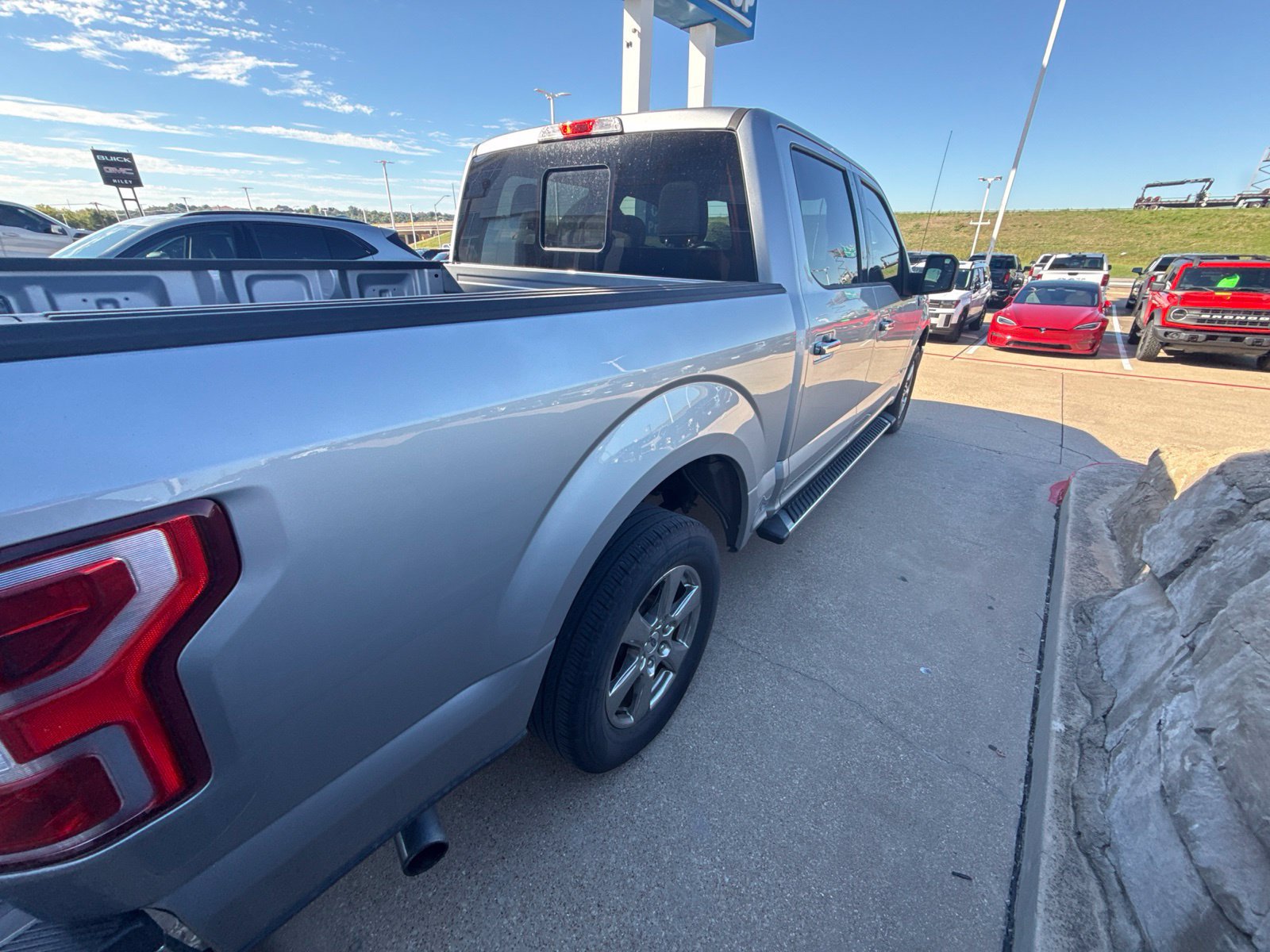 Used 2020 Ford F150 XLT w/ Equipment Group 302A Luxury RWD image 14