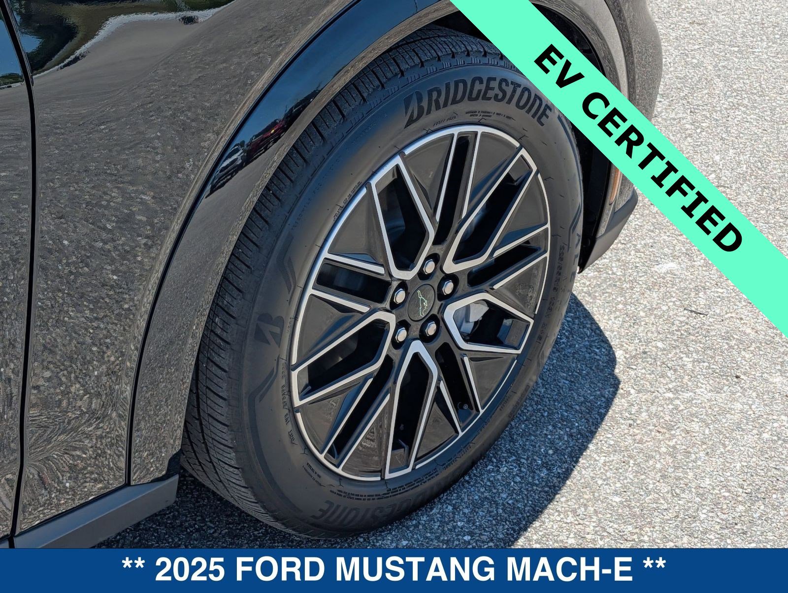 Certified 2025 Ford Mustang Mach-E Premium image 12