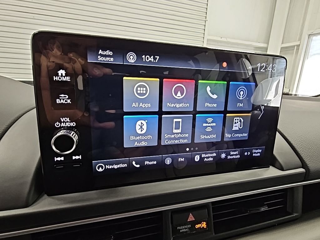 New 2025 Honda Pilot Touring image 13