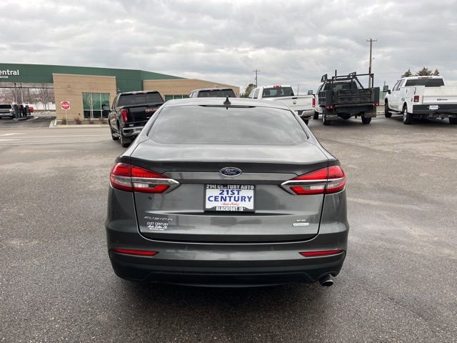 Used 2019 Ford Fusion SE image 12