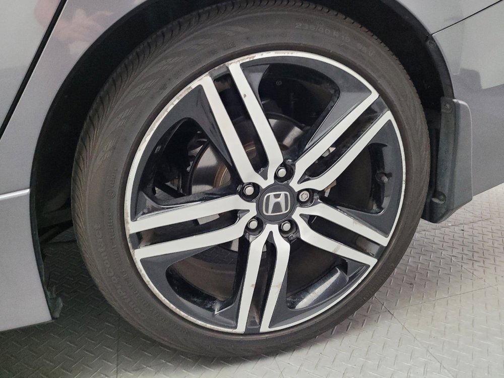 Used 2017 Honda Accord Sport image 31