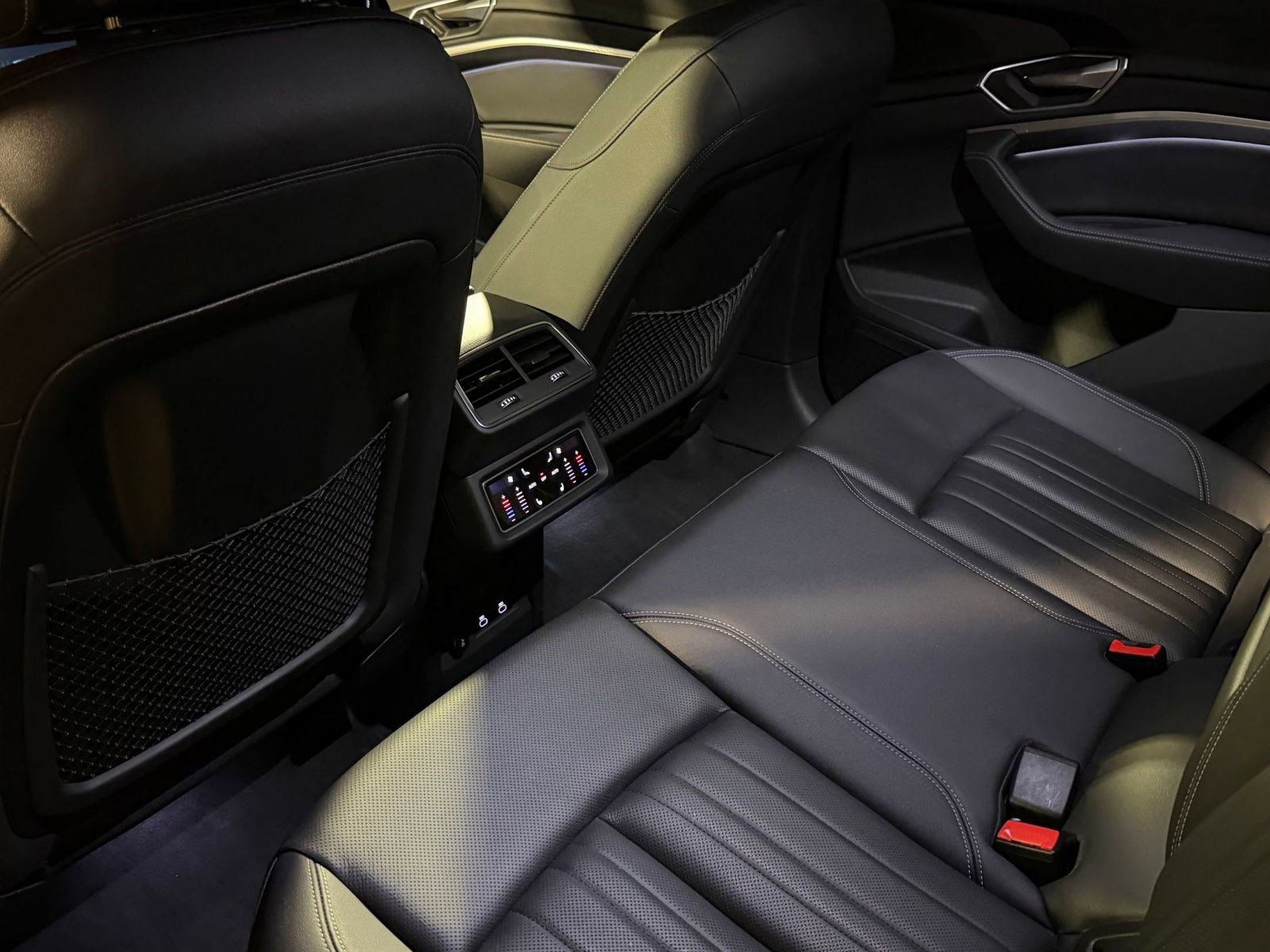 Certified 2023 Audi e-tron Premium Plus w/ Premium Plus Package AWD/4WD image 23