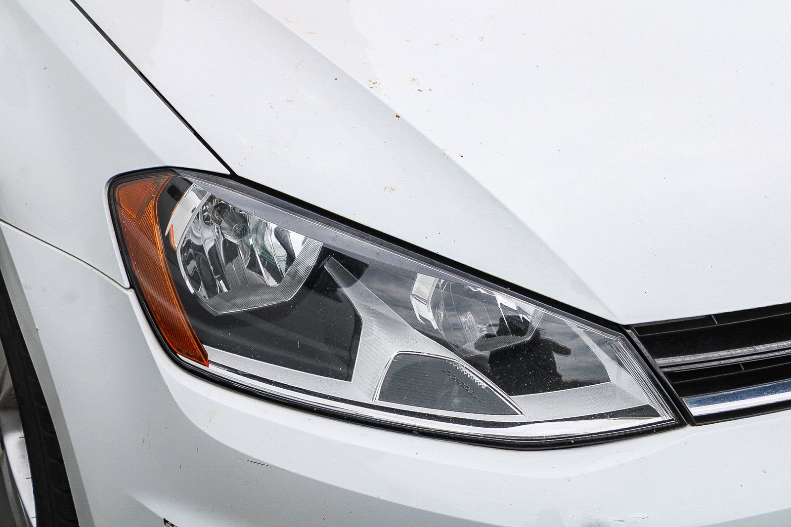 Used 2017 Volkswagen Golf Wolfsburg Edition FWD image 5