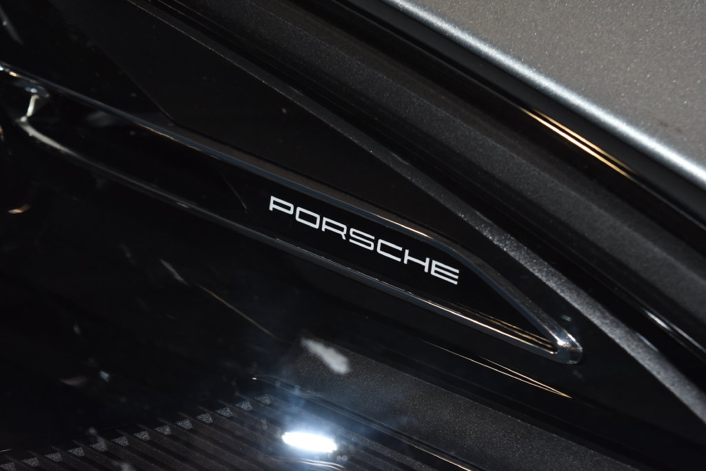 Certified 2026 Porsche Macan AWD/4WD image 27