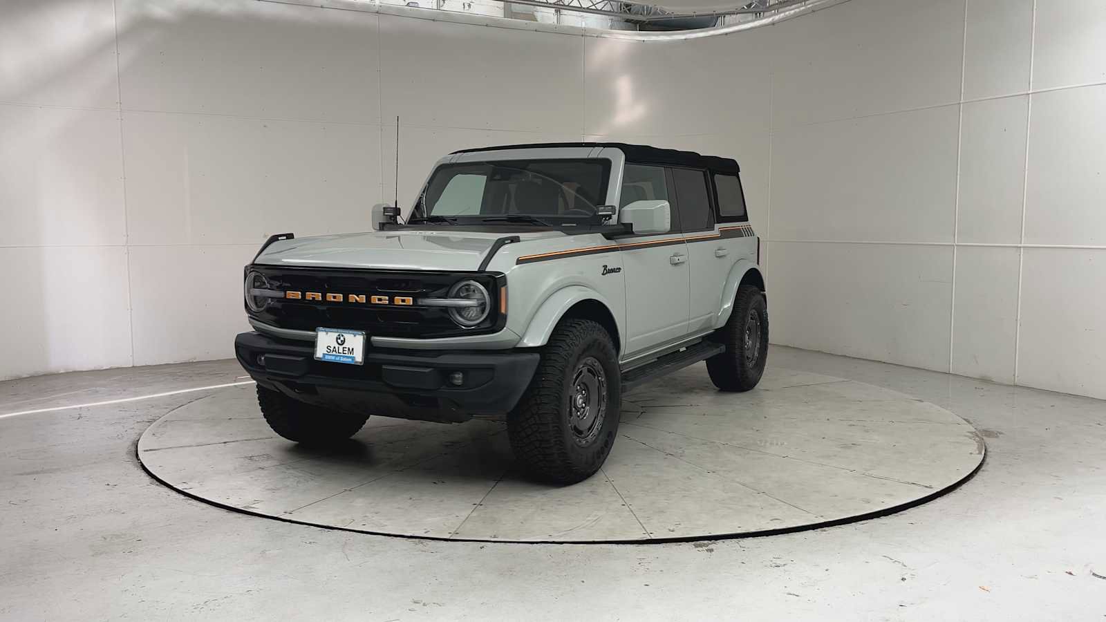 Used 2022 Ford Bronco Outer Banks AWD/4WD image 6