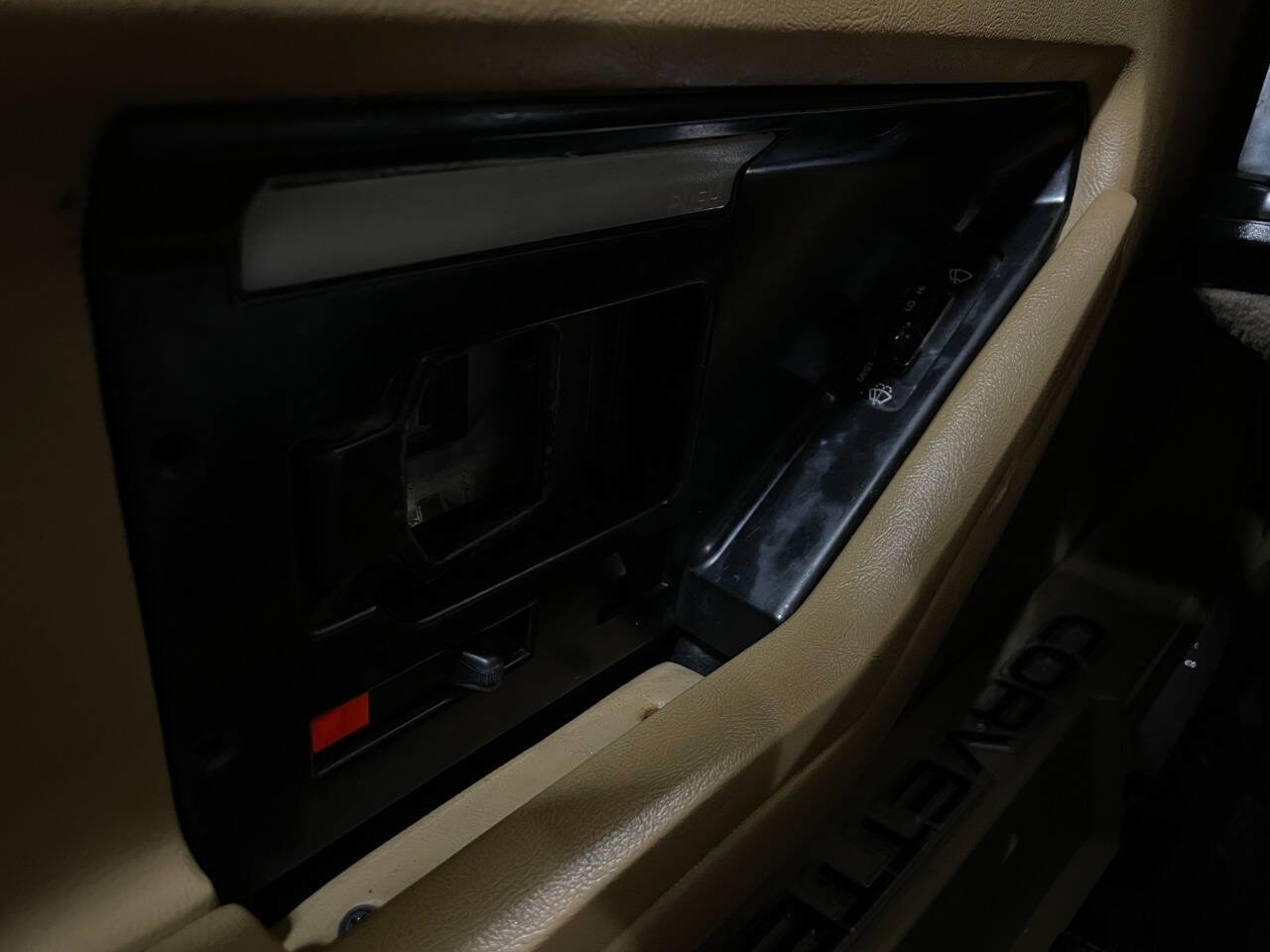 Used 1986 Chevrolet Corvette Coupe image 32