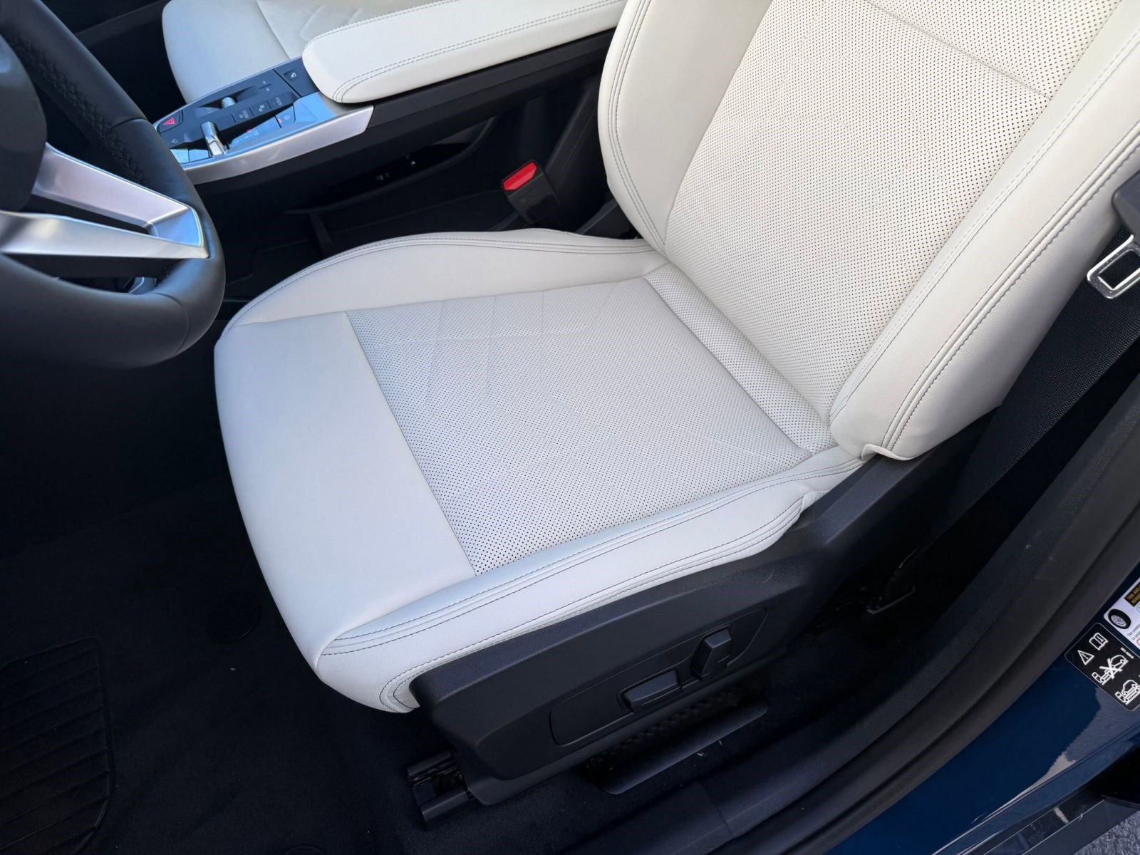 New 2026 BMW X1 xDrive28i w/ Convenience Package image 12