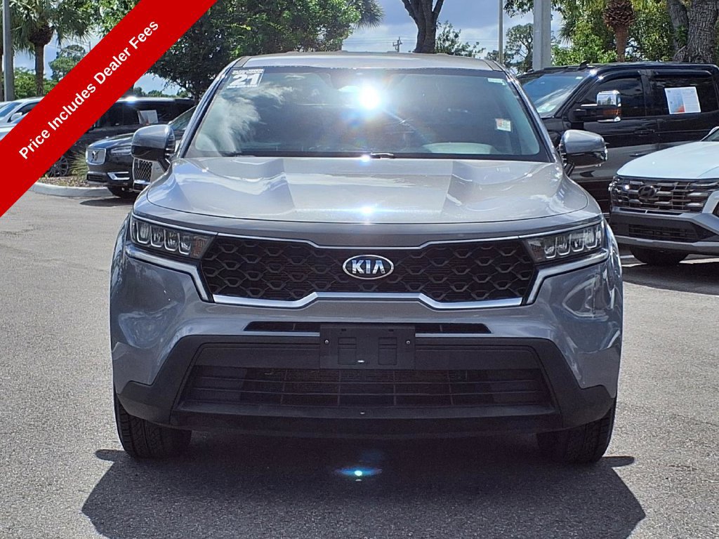Used 2021 Kia Sorento LX FWD image 3
