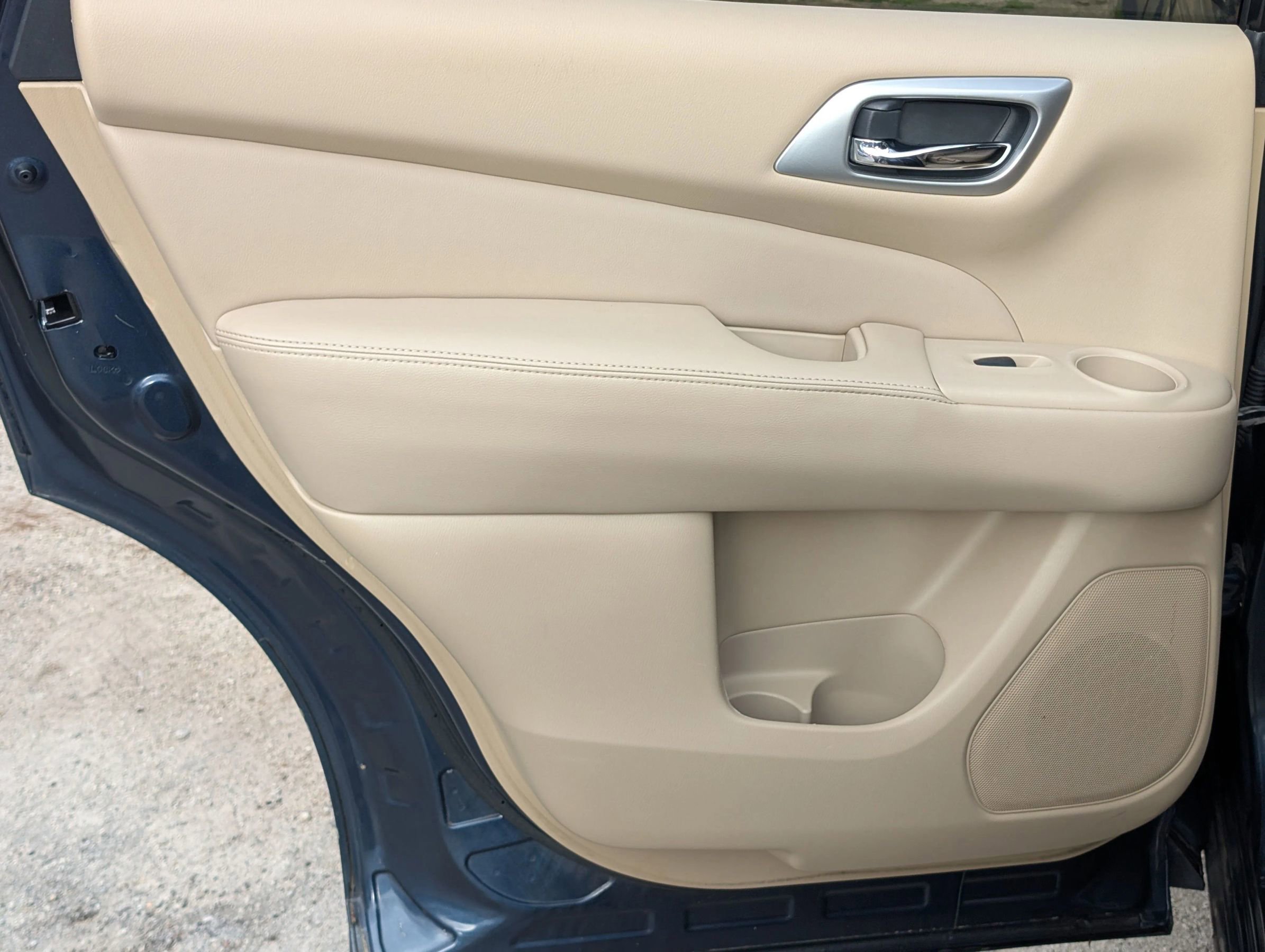 Used 2014 Nissan Pathfinder SL w/ SL Premium Package FWD image 34