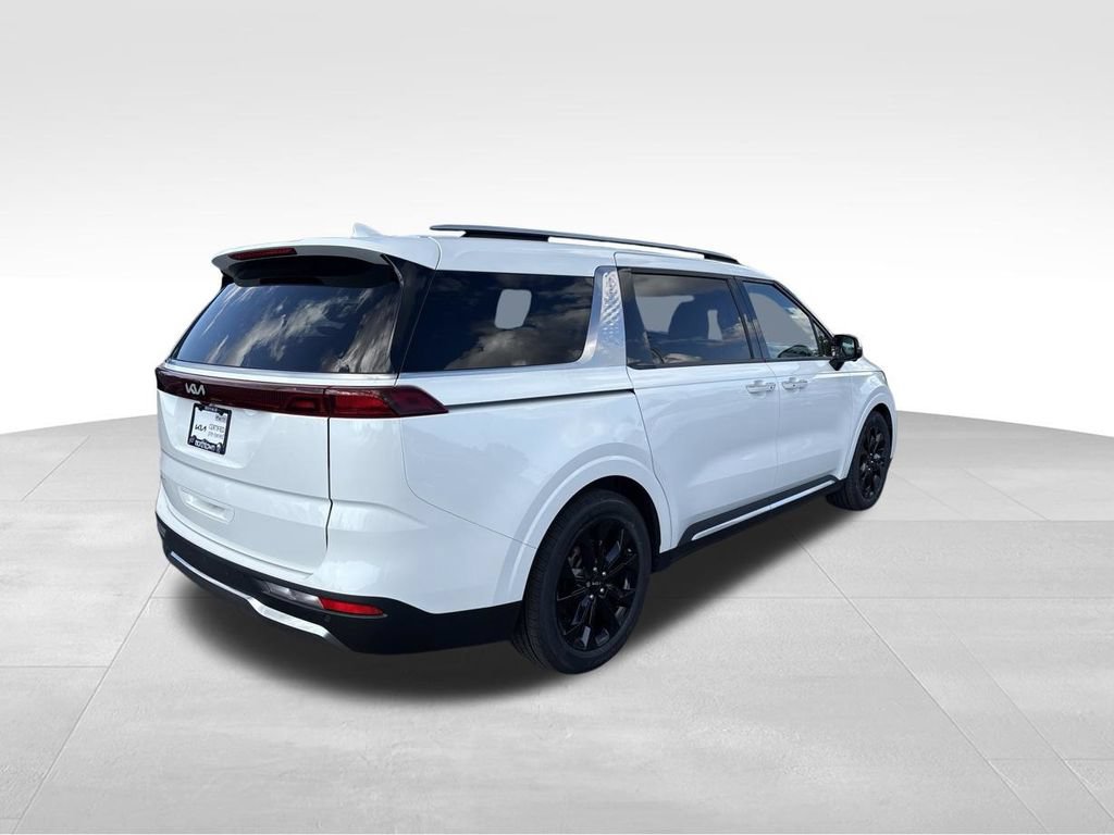 Certified 2024 Kia Carnival SX FWD image 7