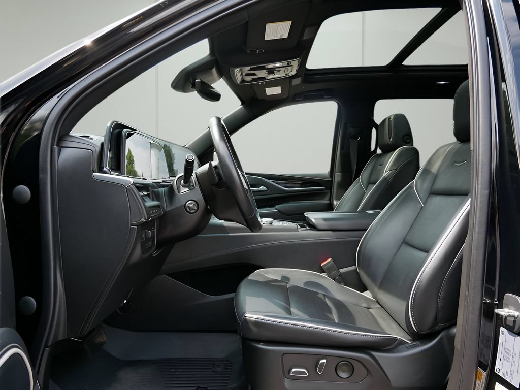 Used 2022 Cadillac Escalade Sport AWD/4WD image 10