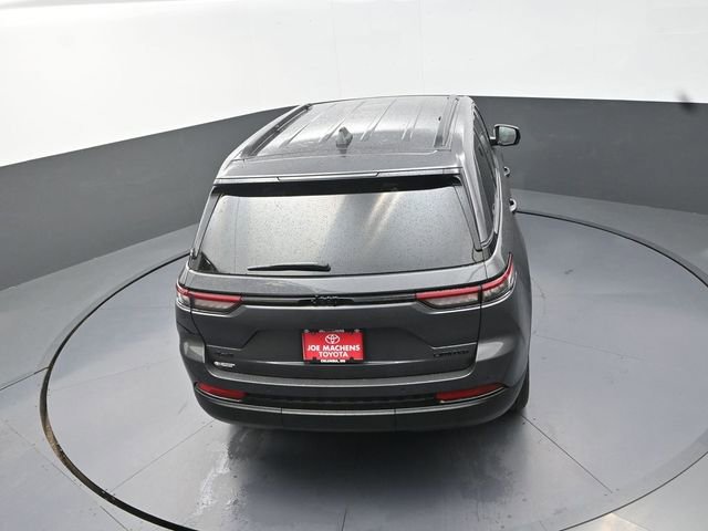 Used 2025 Jeep Grand Cherokee Limited w/ Black Appearance Package AWD/4WD image 29