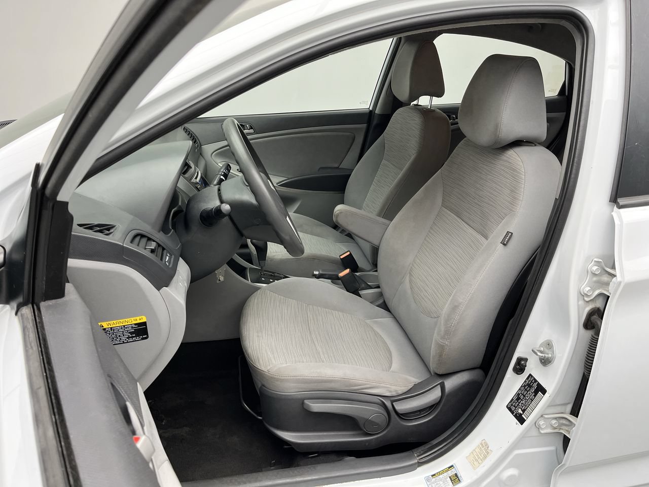 Used 2017 Hyundai Accent SE FWD image 8