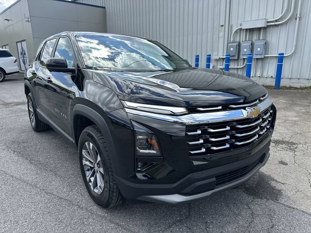Used 2025 Chevrolet Equinox LT w/ Safety and Technology Package AWD/4WD image 11